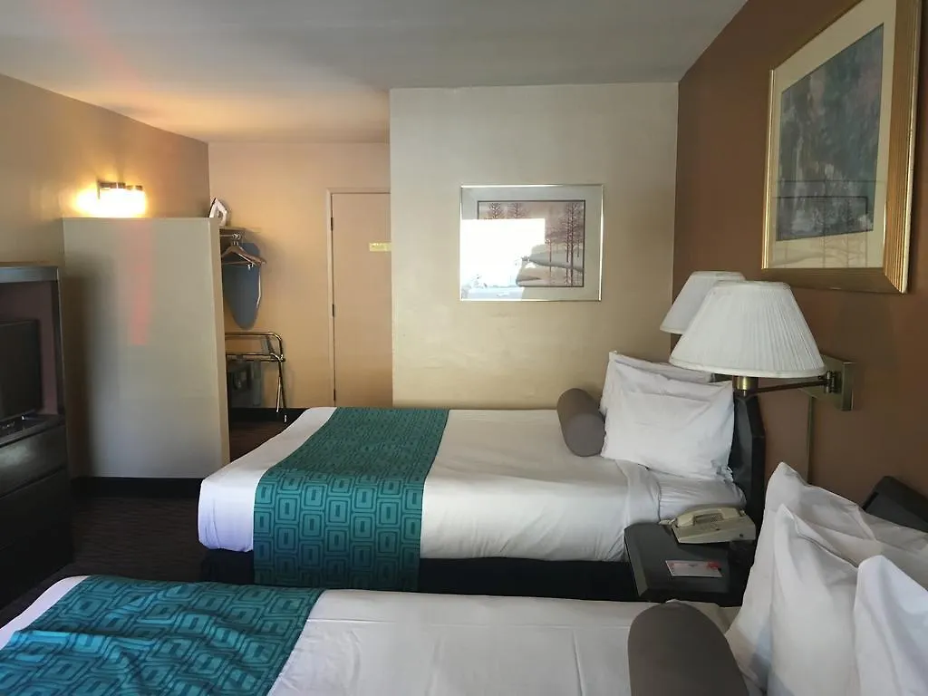 Howard Johnson By Wyndham South Lake Tahoe 2*,