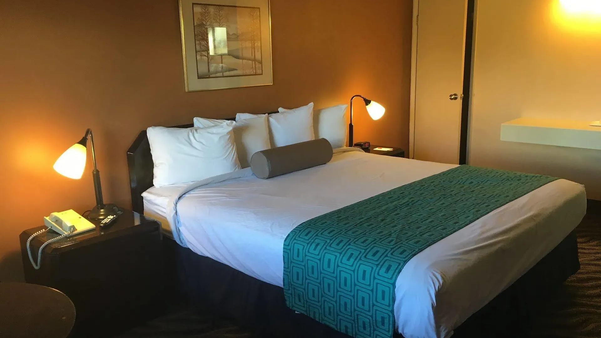 Howard Johnson By Wyndham South Lake Tahoe 2*,  USA