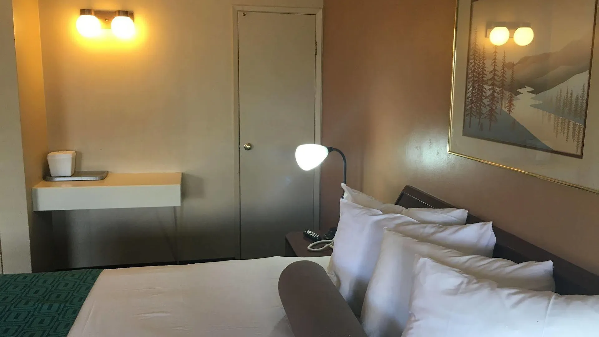 Hotel Howard Johnson By Wyndham South Lake Tahoe