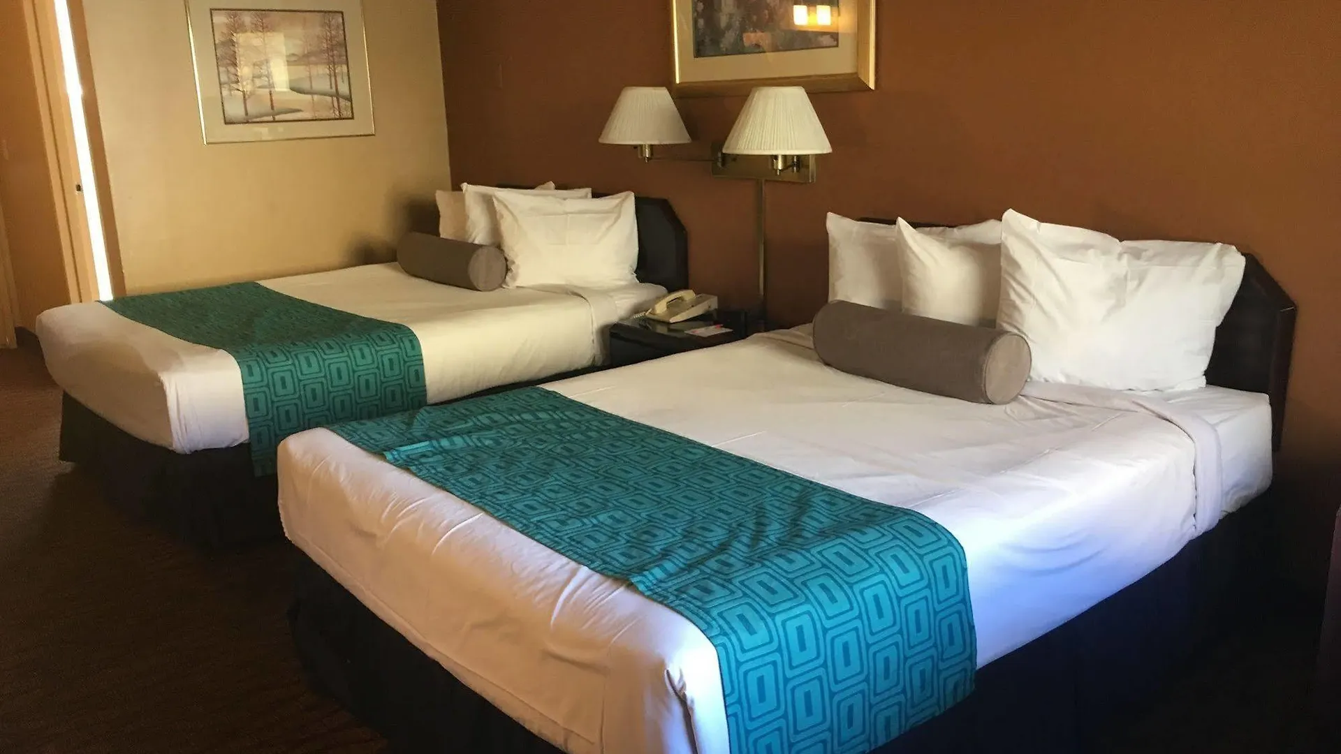 Howard Johnson By Wyndham South Lake Tahoe